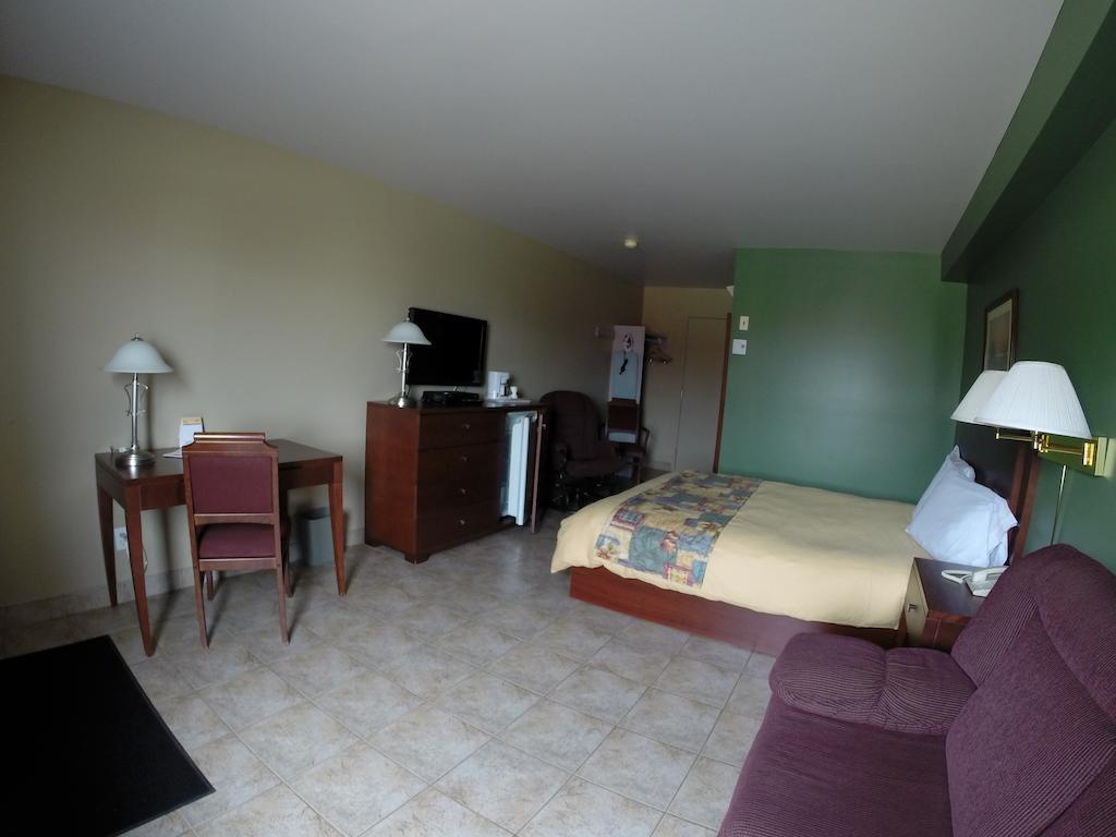 Motel Le Pocatois La Pocatiere Rum bild